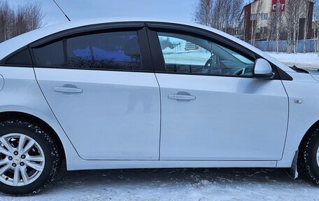 Chevrolet Cruze II, 2013 год, 830 000 рублей, 4 фотография