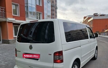 Volkswagen Multivan T5, 2009 год, 1 650 000 рублей, 5 фотография