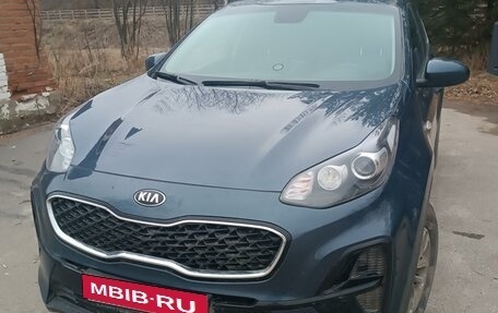 KIA Sportage IV рестайлинг, 2019 год, 2 050 000 рублей, 1 фотография