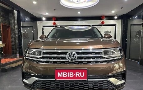 Volkswagen Teramont I, 2021 год, 3 650 000 рублей, 2 фотография