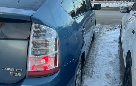 Toyota Prius, 2006 год, 1 200 000 рублей, 7 фотография