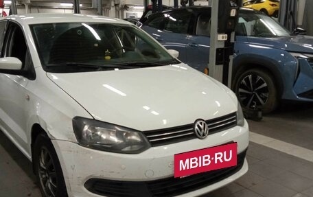 Volkswagen Polo VI (EU Market), 2014 год, 860 000 рублей, 2 фотография