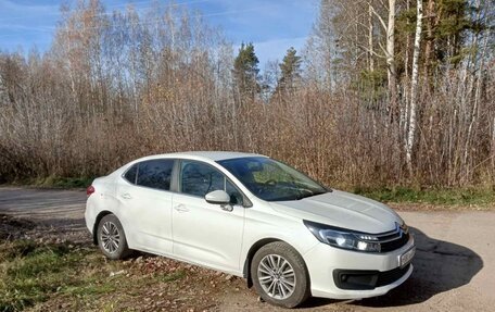 Citroen C4 II рестайлинг, 2017 год, 1 330 000 рублей, 2 фотография