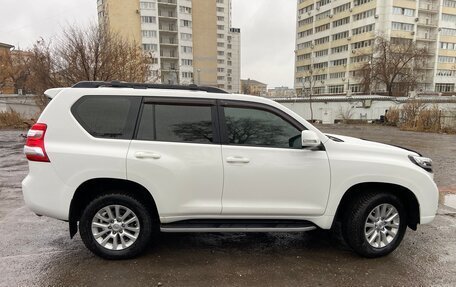 Toyota Land Cruiser Prado 150 рестайлинг 2, 2015 год, 3 700 000 рублей, 2 фотография