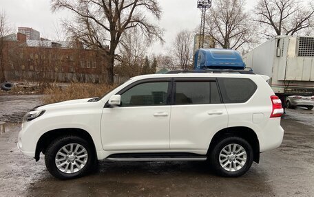 Toyota Land Cruiser Prado 150 рестайлинг 2, 2015 год, 3 700 000 рублей, 3 фотография