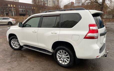 Toyota Land Cruiser Prado 150 рестайлинг 2, 2015 год, 3 700 000 рублей, 11 фотография