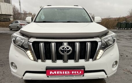 Toyota Land Cruiser Prado 150 рестайлинг 2, 2015 год, 3 700 000 рублей, 8 фотография