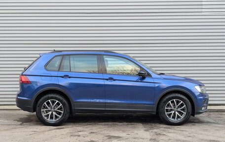 Volkswagen Tiguan II, 2019 год, 2 635 000 рублей, 4 фотография