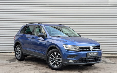 Volkswagen Tiguan II, 2019 год, 2 635 000 рублей, 3 фотография