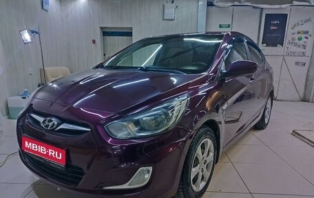 Hyundai Solaris II рестайлинг, 2012 год, 801 000 рублей, 1 фотография