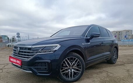 Volkswagen Touareg III, 2019 год, 6 100 000 рублей, 3 фотография