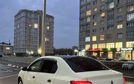 Renault Logan II, 2015 год, 450 000 рублей, 4 фотография