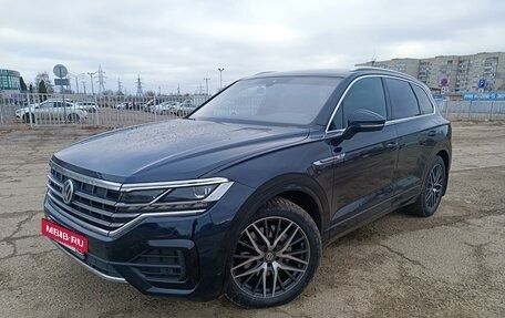 Volkswagen Touareg III, 2019 год, 6 100 000 рублей, 28 фотография