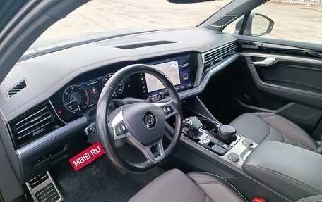 Volkswagen Touareg III, 2019 год, 6 100 000 рублей, 22 фотография