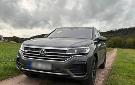 Volkswagen Touareg III, 2021 год, 6 712 842 рублей, 2 фотография