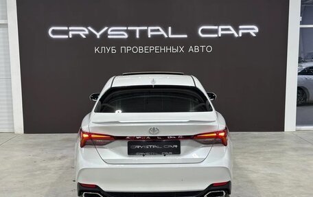 Toyota Avalon, 2022 год, 4 000 000 рублей, 5 фотография