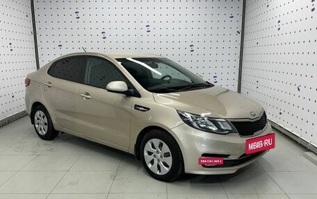 KIA Rio III рестайлинг, 2015 год, 885 000 рублей, 2 фотография