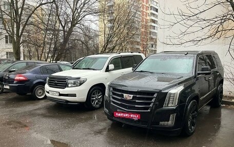 Cadillac Escalade IV, 2016 год, 3 290 000 рублей, 16 фотография