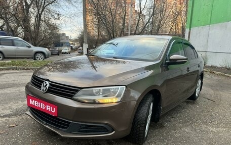 Volkswagen Jetta VI, 2013 год, 870 000 рублей, 2 фотография