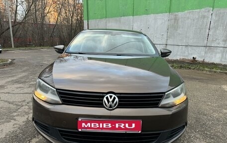 Volkswagen Jetta VI, 2013 год, 870 000 рублей, 5 фотография