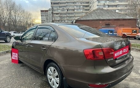 Volkswagen Jetta VI, 2013 год, 870 000 рублей, 4 фотография