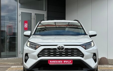 Toyota RAV4, 2021 год, 3 800 000 рублей, 3 фотография