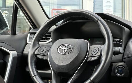 Toyota RAV4, 2021 год, 3 800 000 рублей, 11 фотография