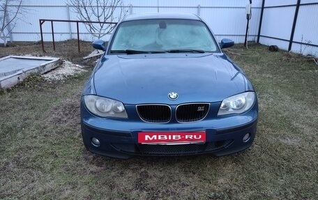 BMW 1 серия, 2005 год, 750 000 рублей, 3 фотография