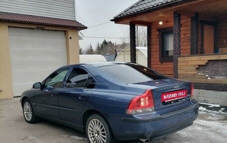 Volvo S60 III, 2001 год, 670 000 рублей, 2 фотография