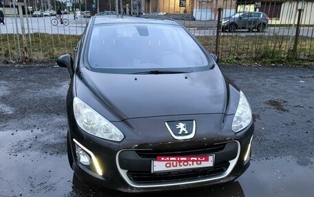 Peugeot 308 II, 2012 год, 890 000 рублей, 2 фотография