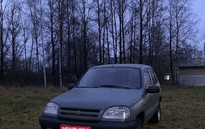 Chevrolet Niva I рестайлинг, 2005 год, 385 000 рублей, 1 фотография