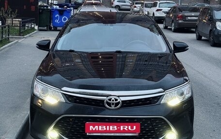 Toyota Camry, 2017 год, 2 570 000 рублей, 1 фотография