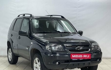 Chevrolet Niva I рестайлинг, 2017 год, 1 070 000 рублей, 2 фотография