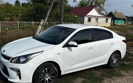 KIA Rio IV, 2020 год, 1 400 000 рублей, 10 фотография