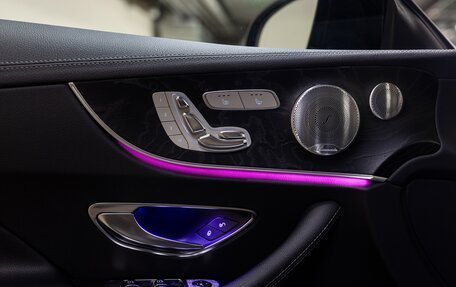 Mercedes-Benz E-Класс, 2018 год, 6 050 000 рублей, 23 фотография