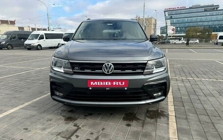 Volkswagen Tiguan II, 2019 год, 3 100 000 рублей, 1 фотография