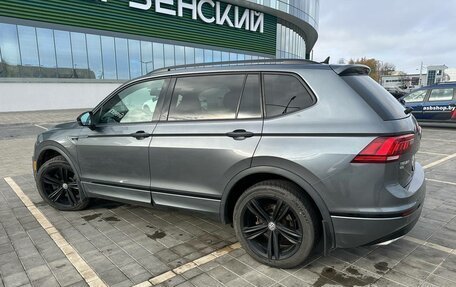 Volkswagen Tiguan II, 2019 год, 3 100 000 рублей, 3 фотография