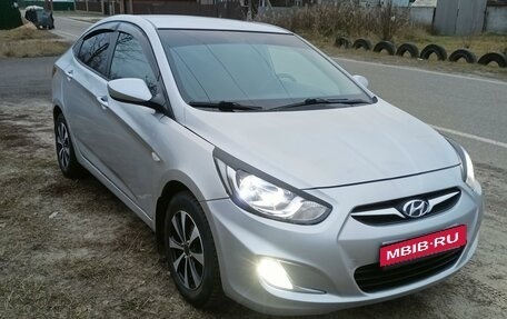 Hyundai Solaris II рестайлинг, 2011 год, 715 000 рублей, 9 фотография