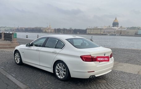 BMW 5 серия, 2012 год, 2 500 000 рублей, 3 фотография