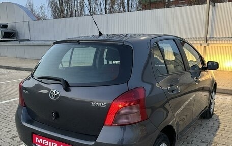 Toyota Yaris III рестайлинг, 2008 год, 620 000 рублей, 4 фотография