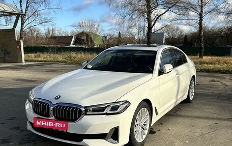 BMW 5 серия, 2021 год, 5 550 000 рублей, 2 фотография