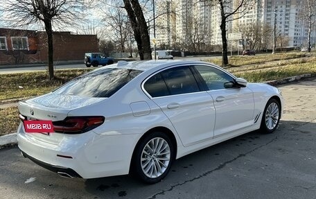 BMW 5 серия, 2021 год, 5 550 000 рублей, 4 фотография