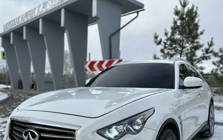 Infiniti FX II, 2012 год, 2 650 000 рублей, 7 фотография