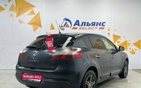 Renault Megane III, 2011 год, 700 000 рублей, 3 фотография