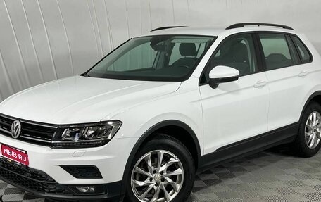 Volkswagen Tiguan II, 2019 год, 2 340 000 рублей, 1 фотография