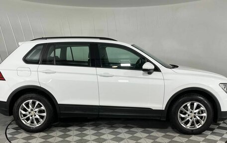 Volkswagen Tiguan II, 2019 год, 2 340 000 рублей, 4 фотография