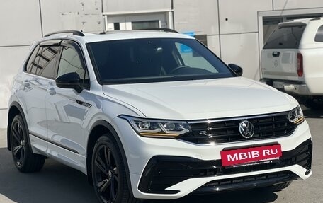 Volkswagen Tiguan II, 2021 год, 4 750 000 рублей, 3 фотография