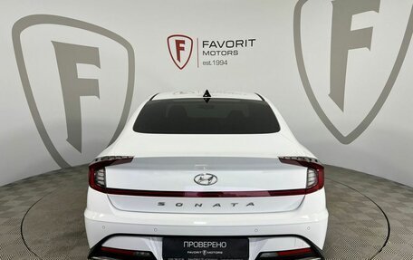 Hyundai Sonata VIII, 2021 год, 2 550 000 рублей, 3 фотография