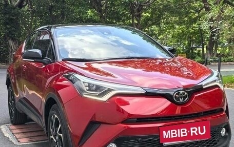 Toyota C-HR I рестайлинг, 2021 год, 2 260 000 рублей, 3 фотография