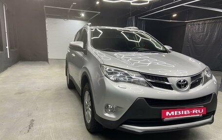 Toyota RAV4, 2014 год, 2 100 000 рублей, 5 фотография